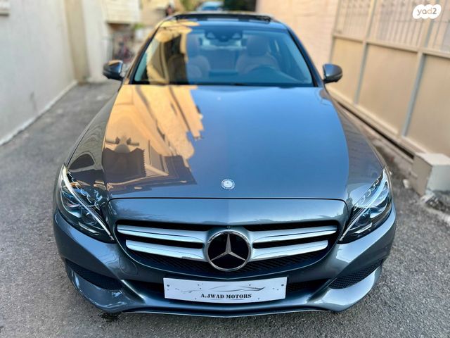 מודעת רכב מרצדס-בנץ C-class