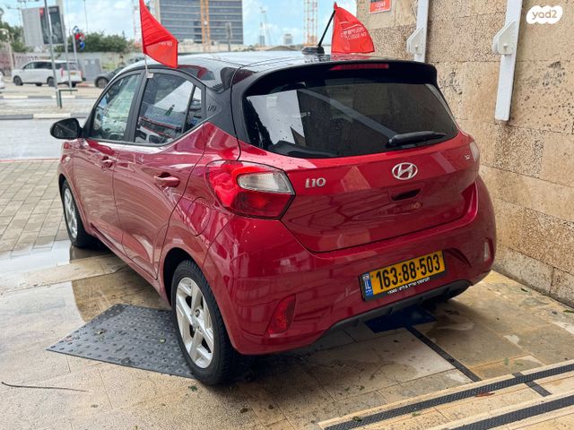 יונדאי i10
