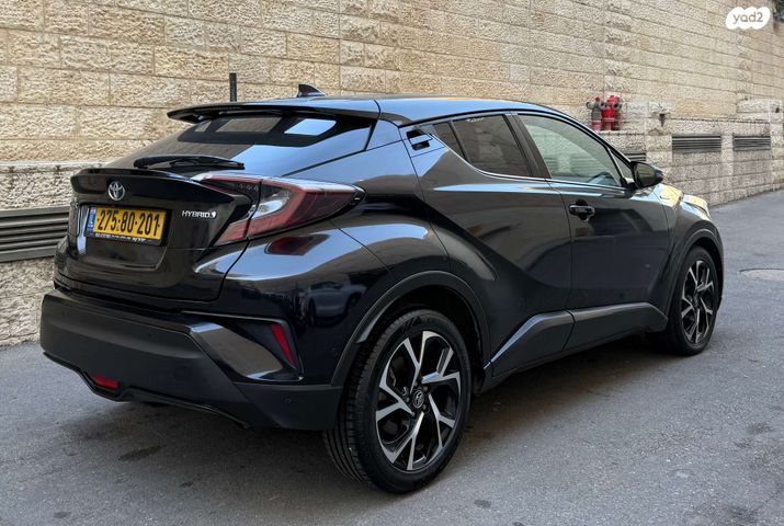 טויוטה C-HR