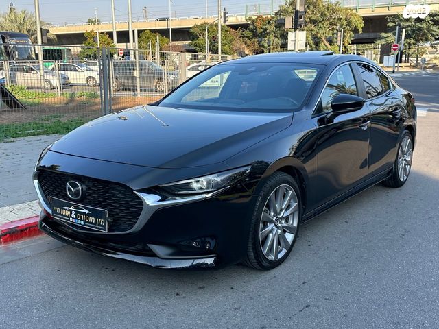 מודעת רכב מאזדה 3