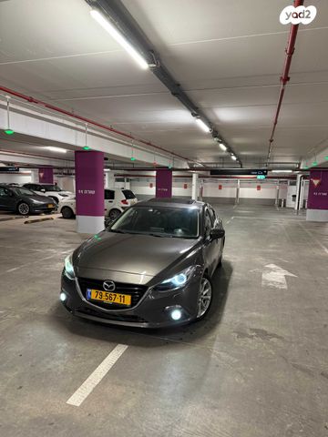 מודעת רכב מאזדה 3
