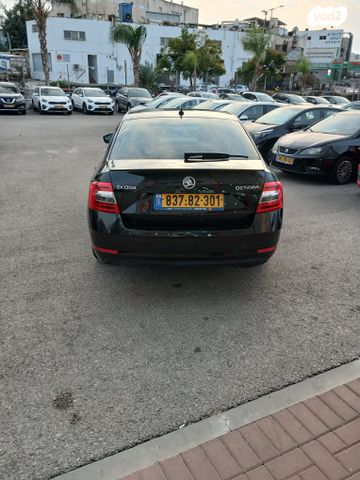 סקודה אוקטביה