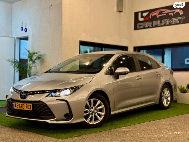 טויוטה קורולה