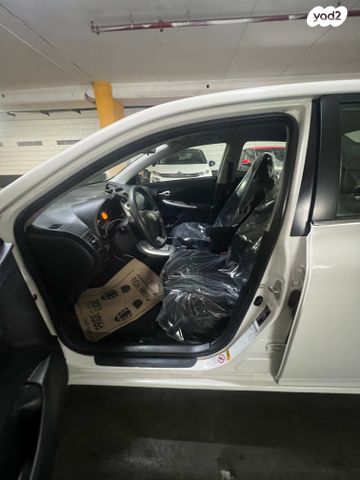 טויוטה קורולה