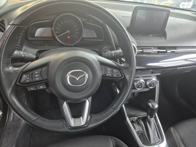 מודעת רכב מאזדה 2