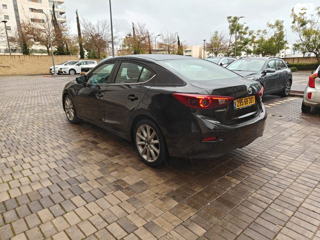 מאזדה 3