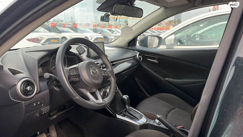 מודעת רכב מאזדה 2 1