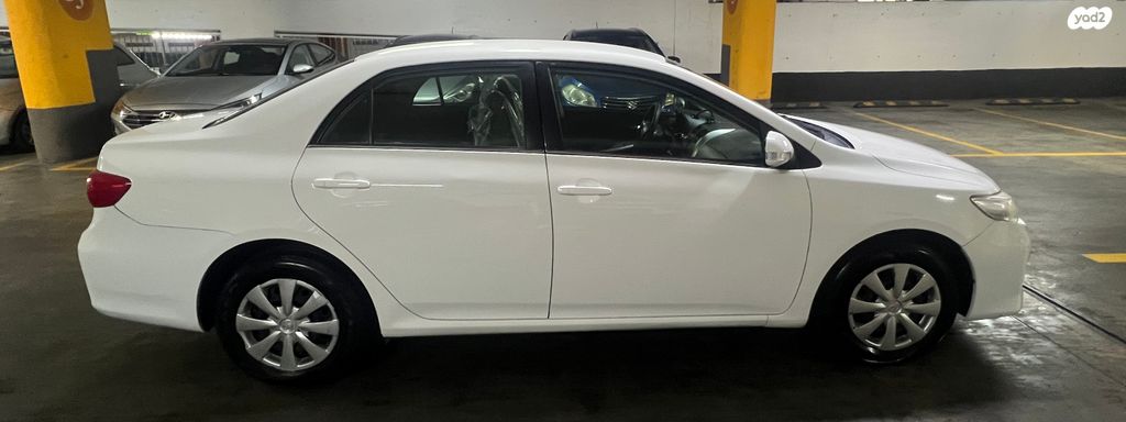 מודעת רכב טויוטה קורולה 1