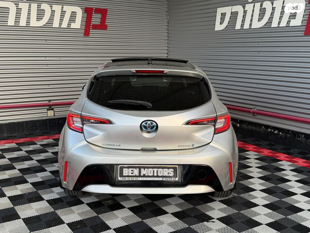 טויוטה קורולה