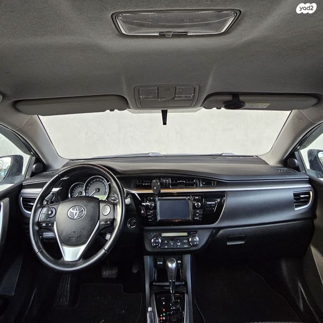 טויוטה קורולה