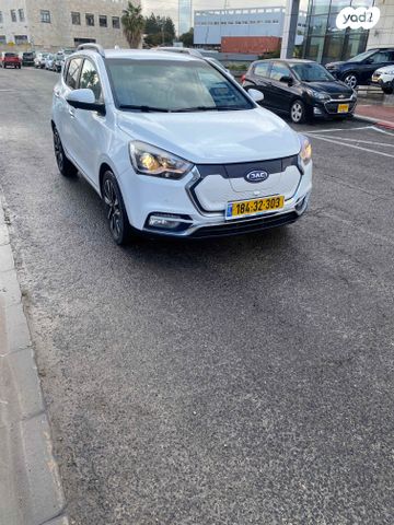 מודעת רכב ג׳יי.איי.סי E-S2