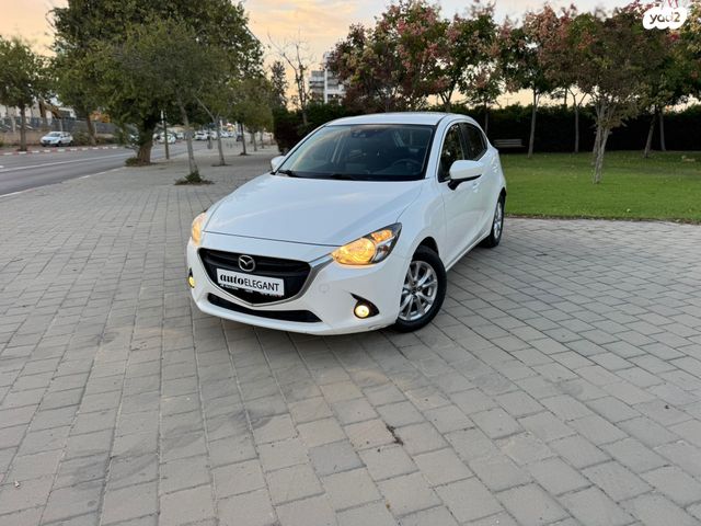 מודעת רכב מאזדה 2