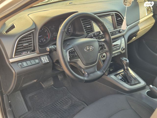 יונדאי אלנטרה