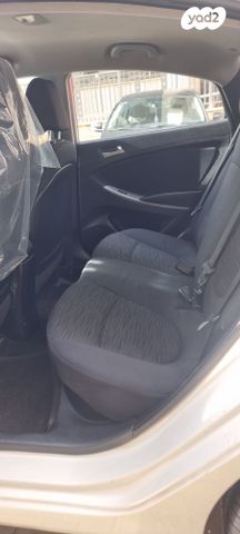 יונדאי אקסנט i25