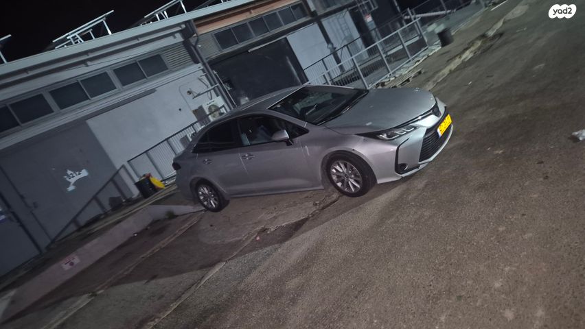 מודעת רכב טויוטה קורולה