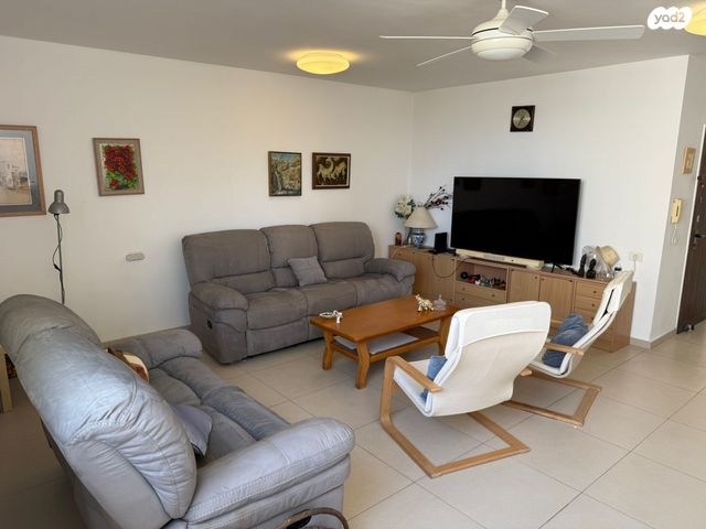 דירה, יוספי 14, שכונת בן גוריון, מרכז העיר ג', רמת גן