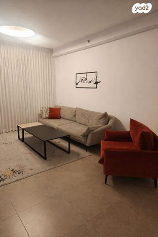 דירה, עוזי חיטמן 1, נאות אפק, אפקה, קרית ביאליק