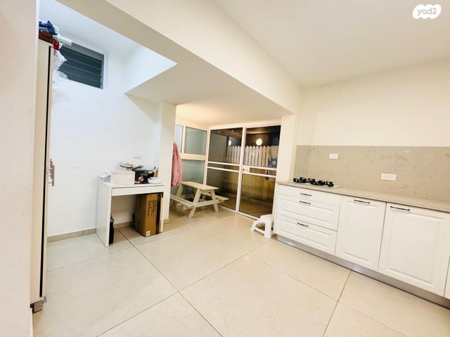 דירת גן, התחייה 5, קרית שרת, רעננה