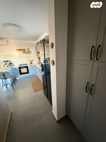 דירה, אורלנסקי 32, מחנה יהודה, פתח תקווה