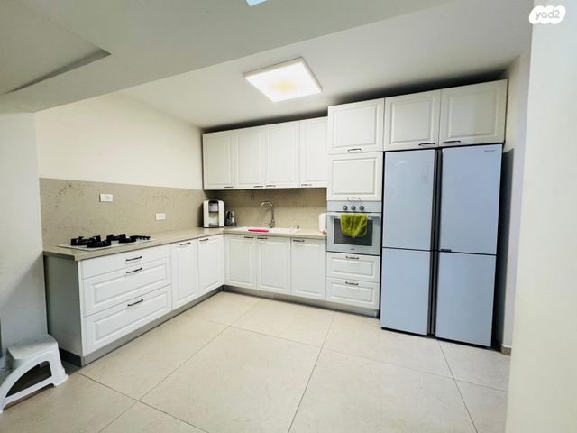 דירת גן, התחייה 5, קרית שרת, רעננה