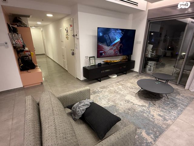 גג/ פנטהאוז, מנדלי מוכר ספרים 9, קרית ים א', קרית ים