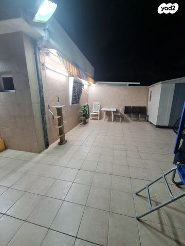 גג/ פנטהאוז, בר יהודה 38, דרום מערב ותיק, בת ים