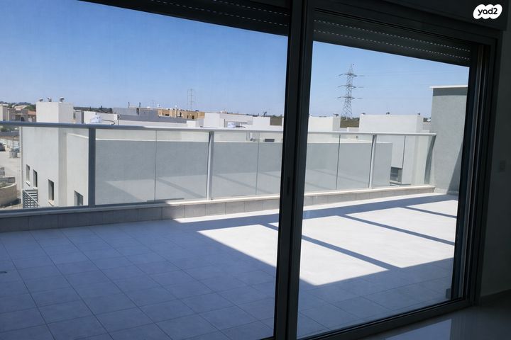 דירה, שדרות רפאל סויסה 23, בר לב, מזכרת בתיה