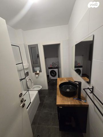 הרבי מלובאוויטש 27