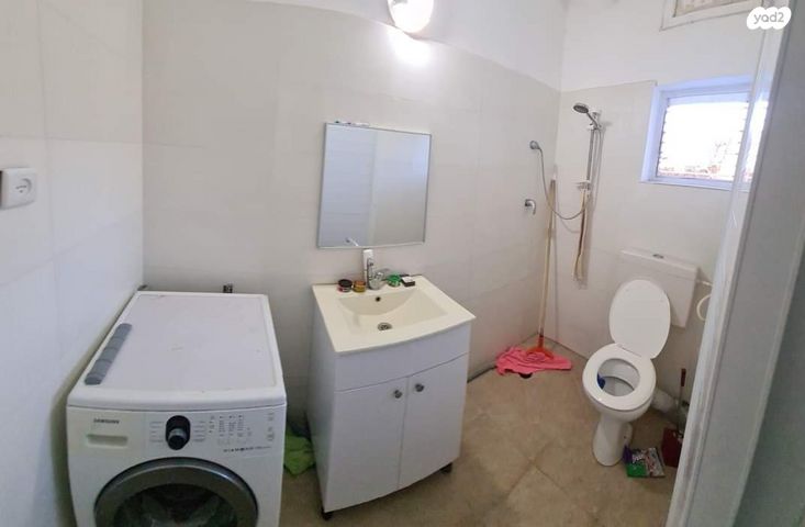 דירה, קיבוץ גלויות 31, העיר התחתית, ואדי סאליב, חיפה