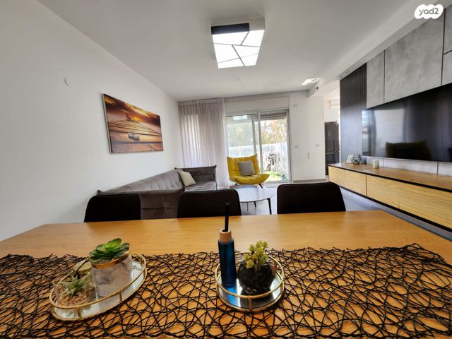 דירה, משה דיין 4, נווה דוד, רמלה