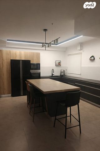 דירה, עוזי חיטמן 1, נאות אפק, אפקה, קרית ביאליק