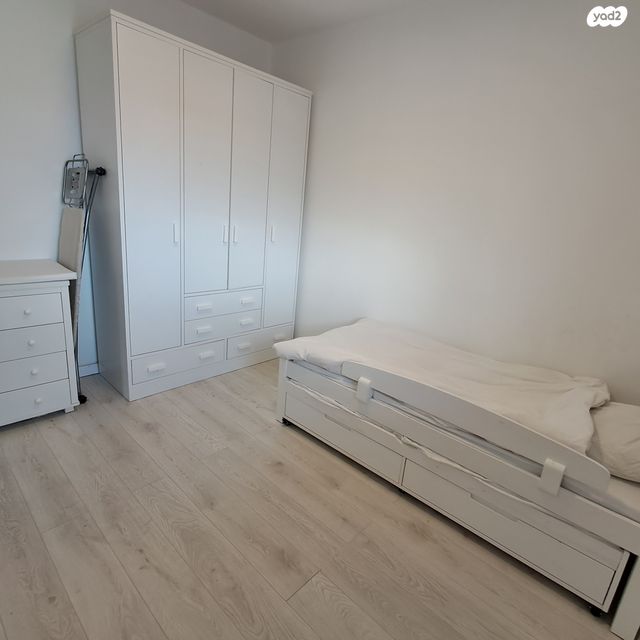 דירה, ברקת 23, אבני חן, חריש