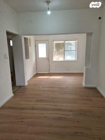 בית פרטי/ קוטג', שדרת הראשונים 1, מסדה, מסדה