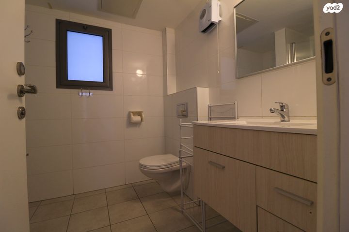 דירה, האלונים 1, מרכז העיר, סביניה, הוותיקה, קרית ביאליק