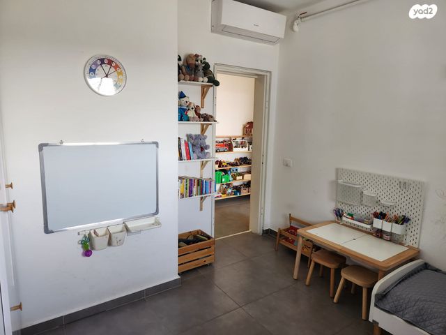 דירה, ז'בוטינסקי 3, בן גוריון, אזור