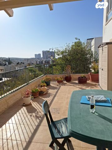 דירה, קיפודן 5, הפרחים, מודיעין מכבים רעות