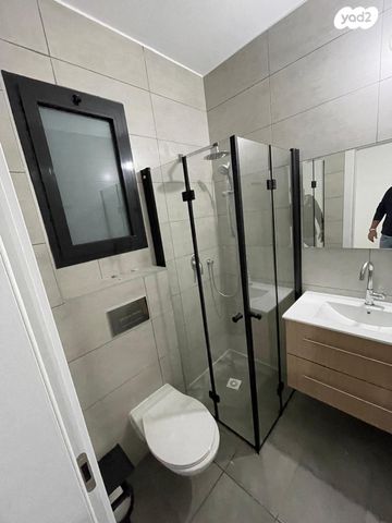 דירה, הרב אבא אבוחצירה 23, שדרות בפארק, שדרות