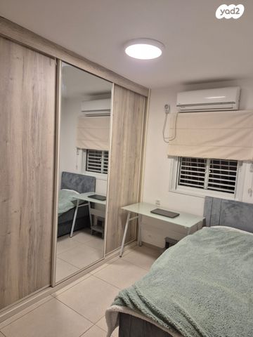 דירה, יום הכיפורים 24, קרית שרת מערב, חולון