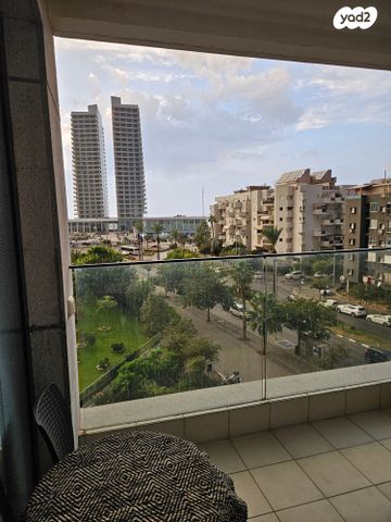 דירה, יצחק שדה 6, דרום מערב ותיק, בת ים