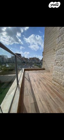 דירה, טופז 13, אבני חן, חריש