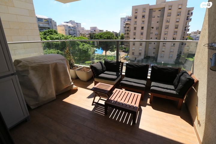 דירה, האלונים 1, מרכז העיר, סביניה, הוותיקה, קרית ביאליק