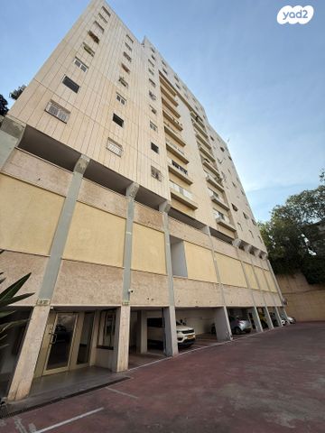 דירה, יוספי 14, שכונת בן גוריון, מרכז העיר ג', רמת גן