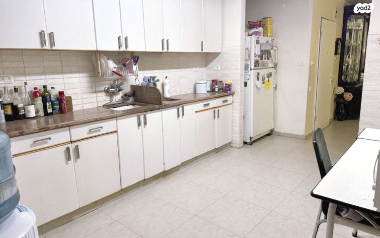 דירה, הרב נויפלד 3, קרית הרצוג, בני ברק