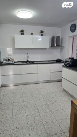 דירה, דוד המלך 19, מלכי ישראל, קרית גת