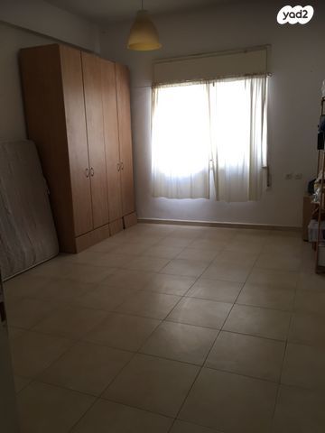 דירת גן, אהרון מזי"א 1, מרכז העיר, ירושלים