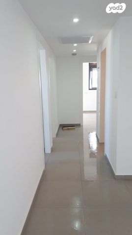 דירה, עפרה חזה 4, משכנות האומנים, קרית מוצקין