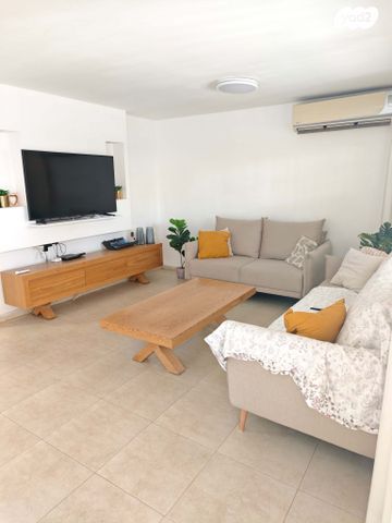 דירה, כיכר הקניזי 1, שכונה ד', באר שבע