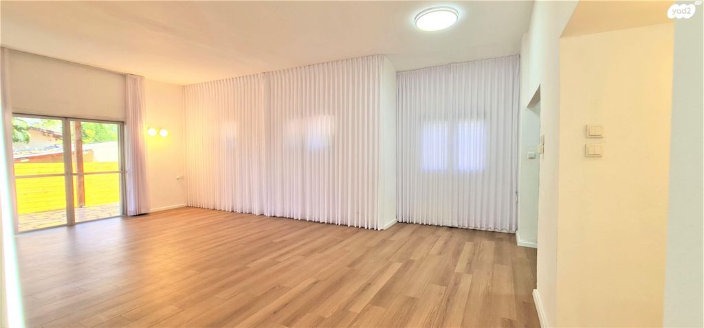 גג/ פנטהאוז, הצוללים 2, רובע ד', אשדוד