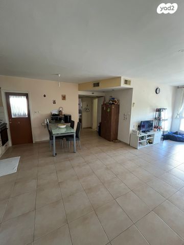 דירה, הזמיר 2, נהריה הירוקה, נהריה