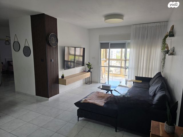 דירה, ארלוזורוב 25, רובע ה', אשדוד